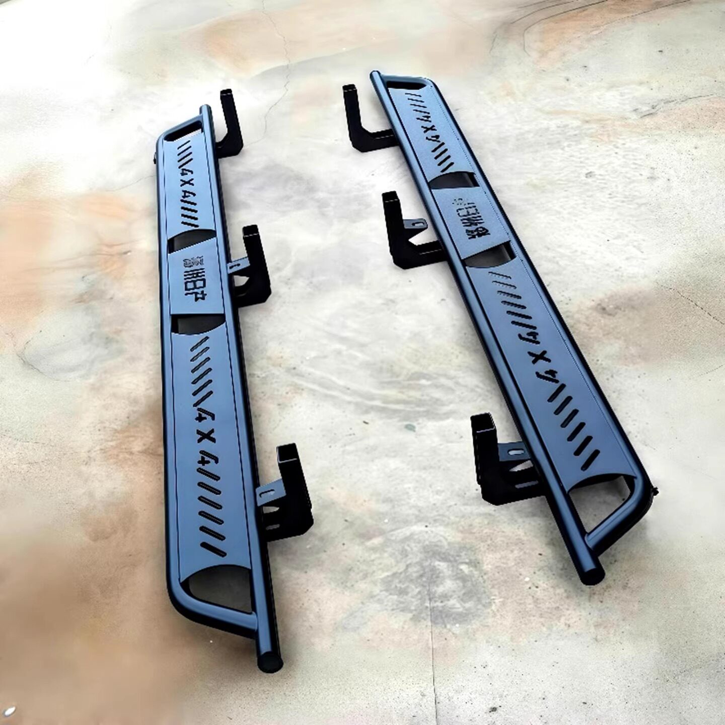 适用2025长城金刚商乘用炮风骏75皮卡改装加厚锰钢外侧专用脚踏板