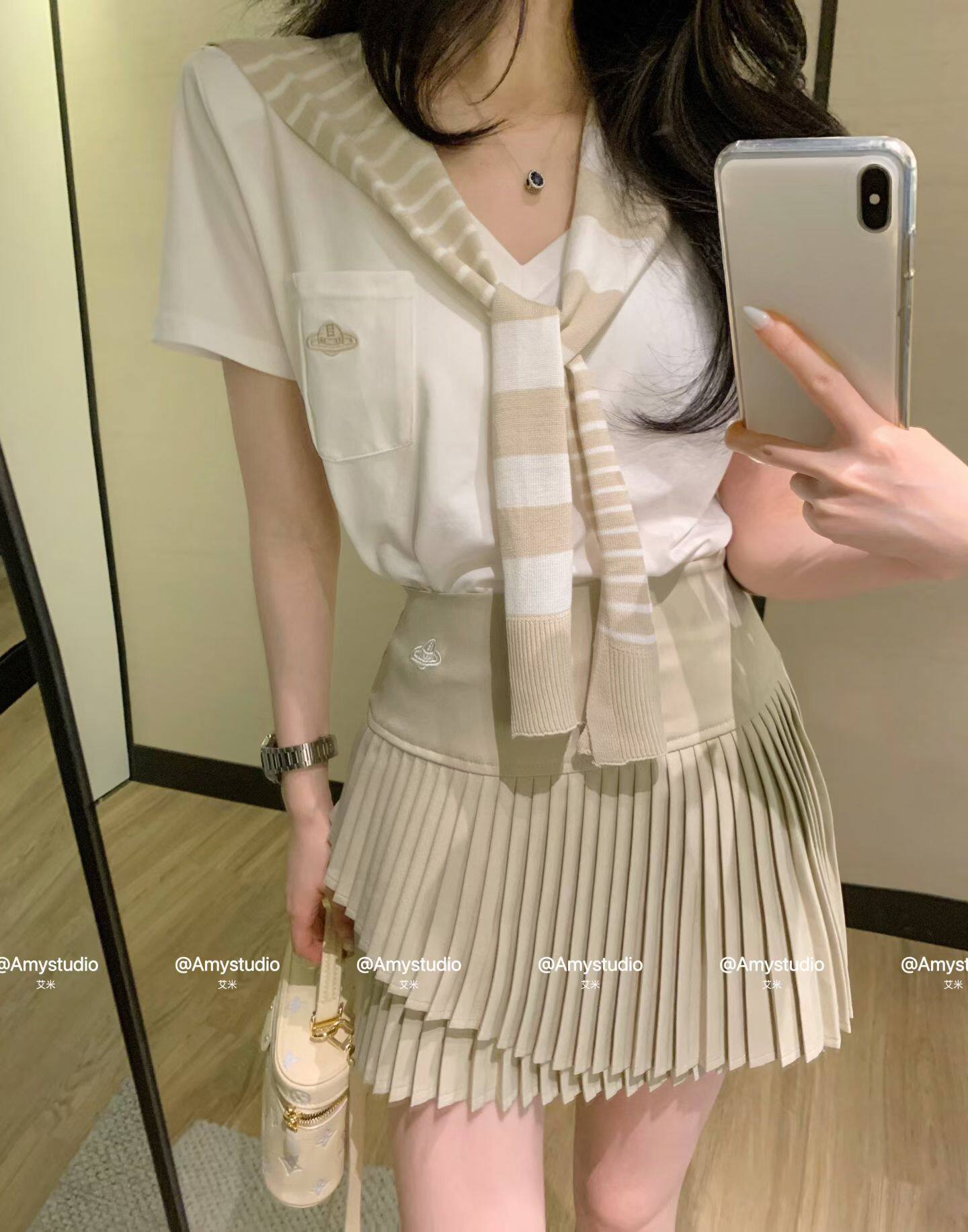 艾米Amy正版夏季新款休闲运动套装女短袖t恤带披肩搭百褶裙三件套