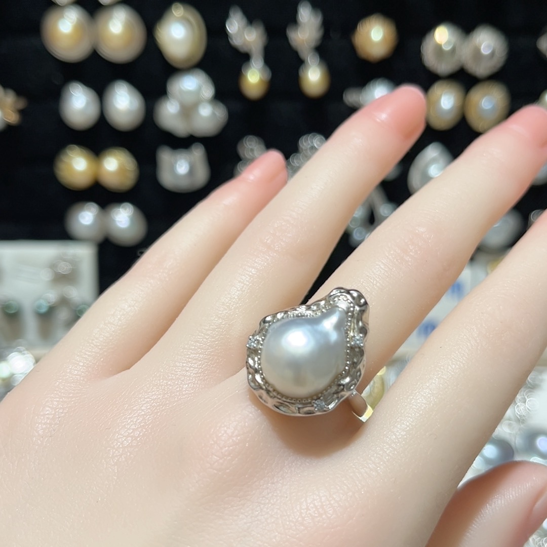 天然海水银蓝澳白巴洛克包镶戒指S925银下开口调节圈口