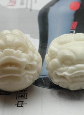 手工汽车大果雕刻纯白特价菩提子