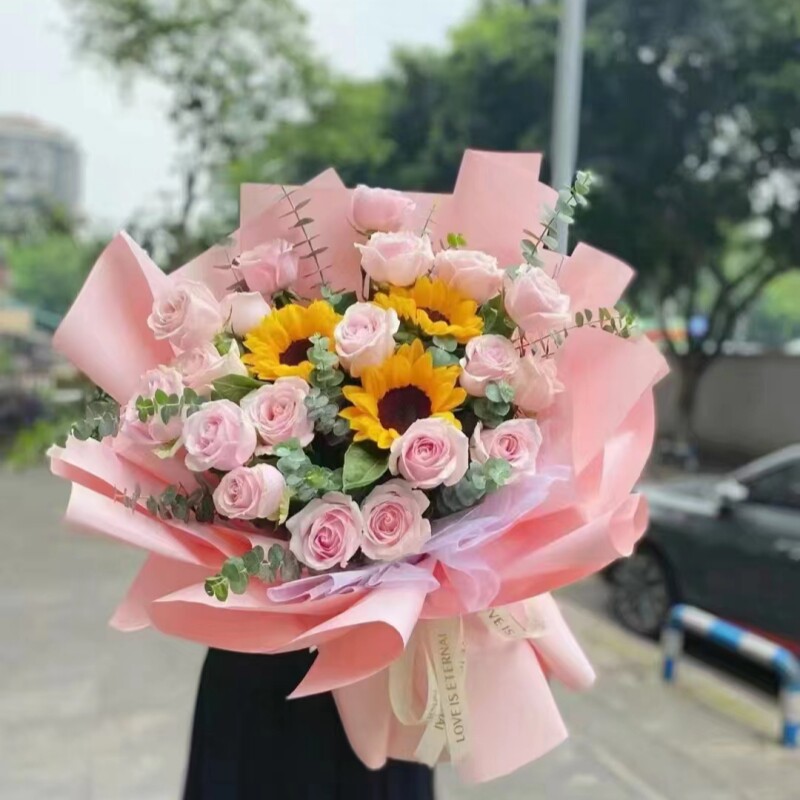 33朵混搭玫瑰向日葵鲜花扬州市宝应县仪征高邮店同城速递送女朋友