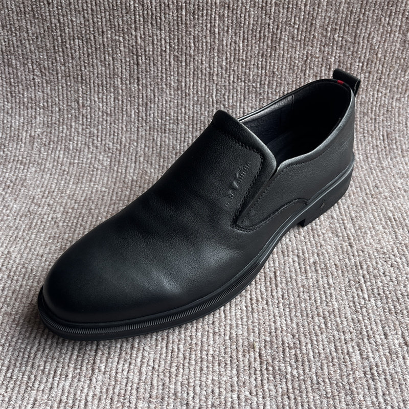 43码春秋大码真皮男鞋公牛头层牛皮圆头正装商务套脚男士休闲皮鞋