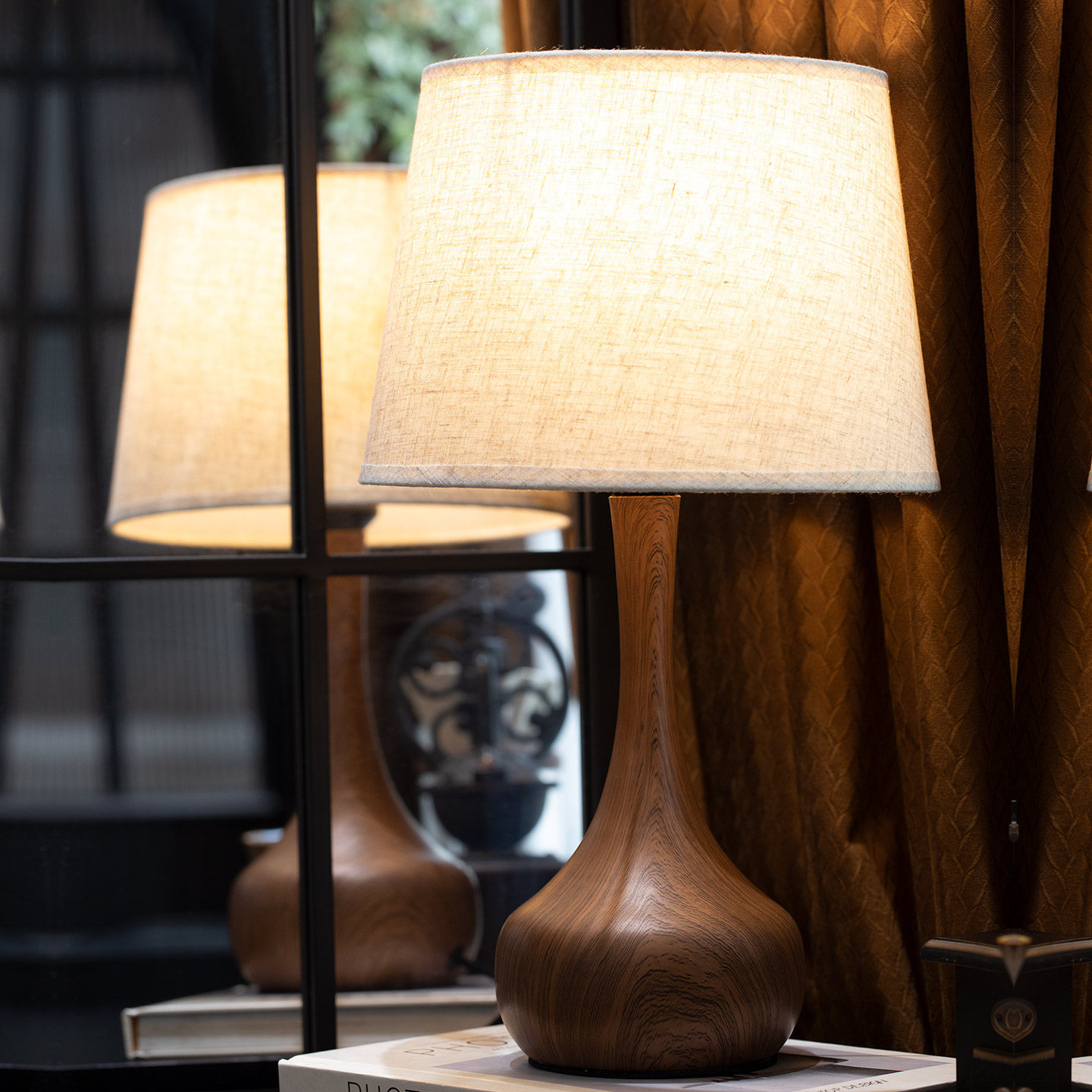 胡桃木色复古台灯语音声控触摸卧室床头灯中古风高级感装饰台灯