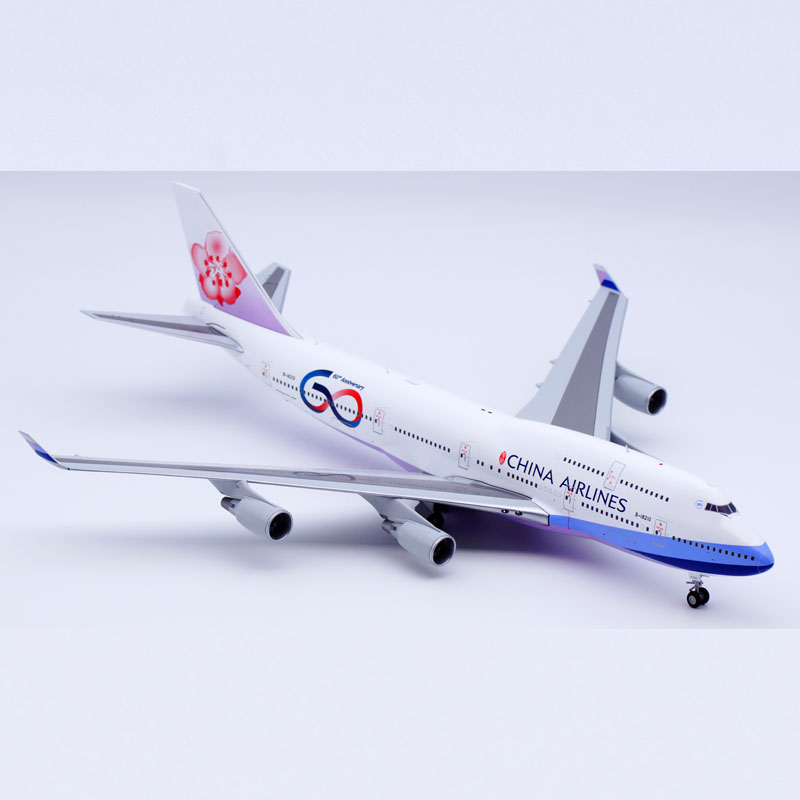 JCWINGS中华航空B747飞机模型