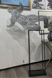 银色大堂迎宾雕塑落地摆件动感大雕塑金属制品