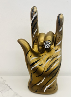 办公室台面摆件服装店咖啡厅会所别墅主卧书房陶瓷大拇指装饰金