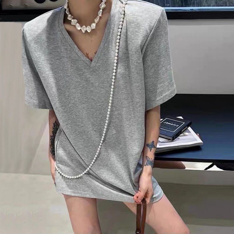 灰色正肩t恤女v领短袖大码宽松纯棉垫肩t恤女直角肩显瘦半袖上衣