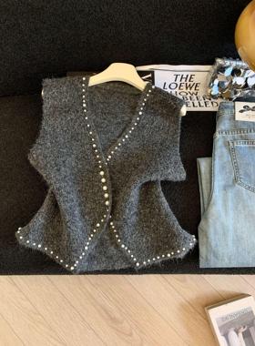 设计感钉珠针织马甲开衫女冬新款高级感叠穿坎肩毛衣上衣女53550