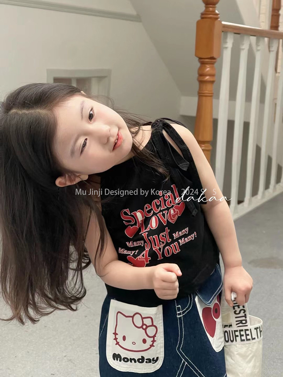 2025女童春夏吊带儿童洋气卡通吊带背心上衣韩版时尚牛仔短裤套装