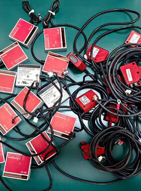 可维修Leuze伦茨CR100M0/R2-BLIF工业设备固定式条