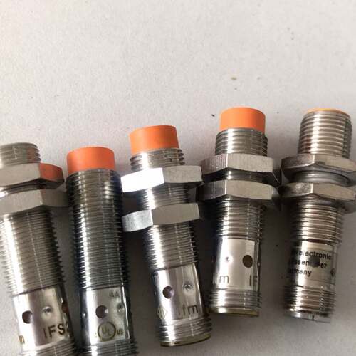 可维修IFM接近开关控制传感器IFS200(1)议价