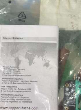 可维修倍加福光电开关0BT300三角测量传感器OBT