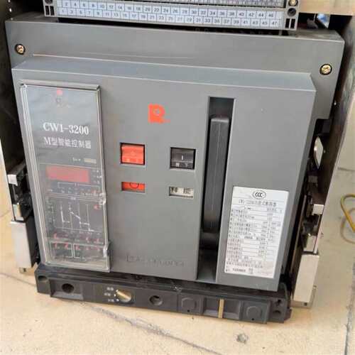 可维修常熟框架断路器 CW1-3200 3200A 2500A议价