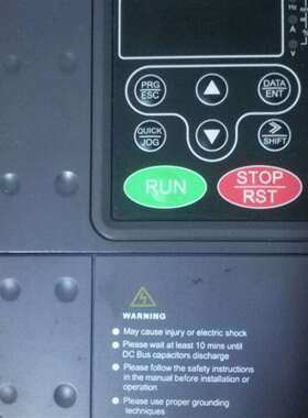 可维修CHE100-2R2G-4 英威腾变频器380V 2.2KW