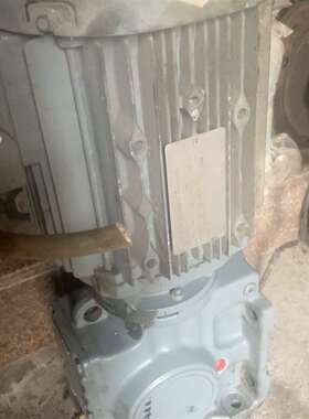 可维修拆机SEW减速机型号S57、DRS100M4、速比7．