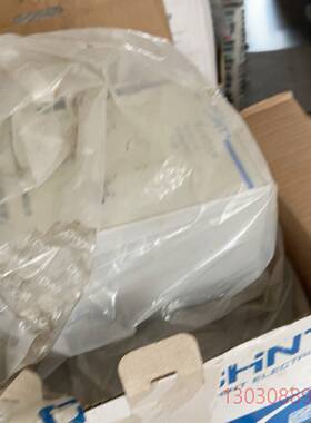 可维修正泰塑壳断路器NM1一630SP/3320，2台，全