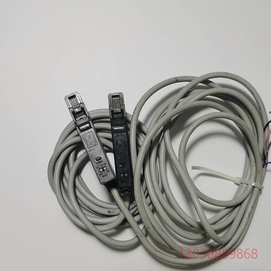 可维修宝盟Baumer 光纤放大器光纤传感器 FVDK 10