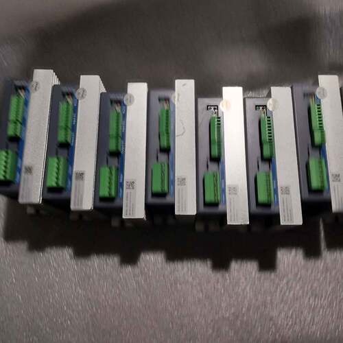 可维修dm2c-rs882ac步进驱动器共8台，没有使用过的，议价