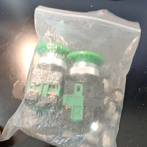 可维修韩国建兴KOINO 蘑菇头按钮 KH-3071EB 实拍