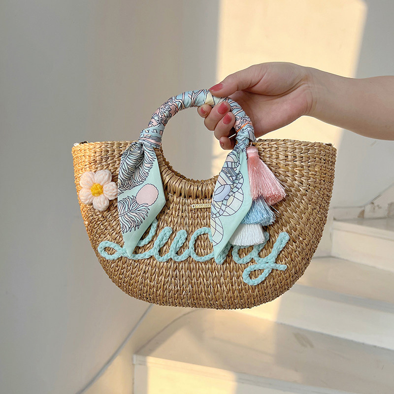 字母可定制丝巾ins流苏斜跨手提草编包泰国夏季度假海边拍照包女