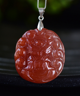 新款现货天然红发晶九尾狐小吊坠精致立体可爱水晶狐狸女生锁骨链