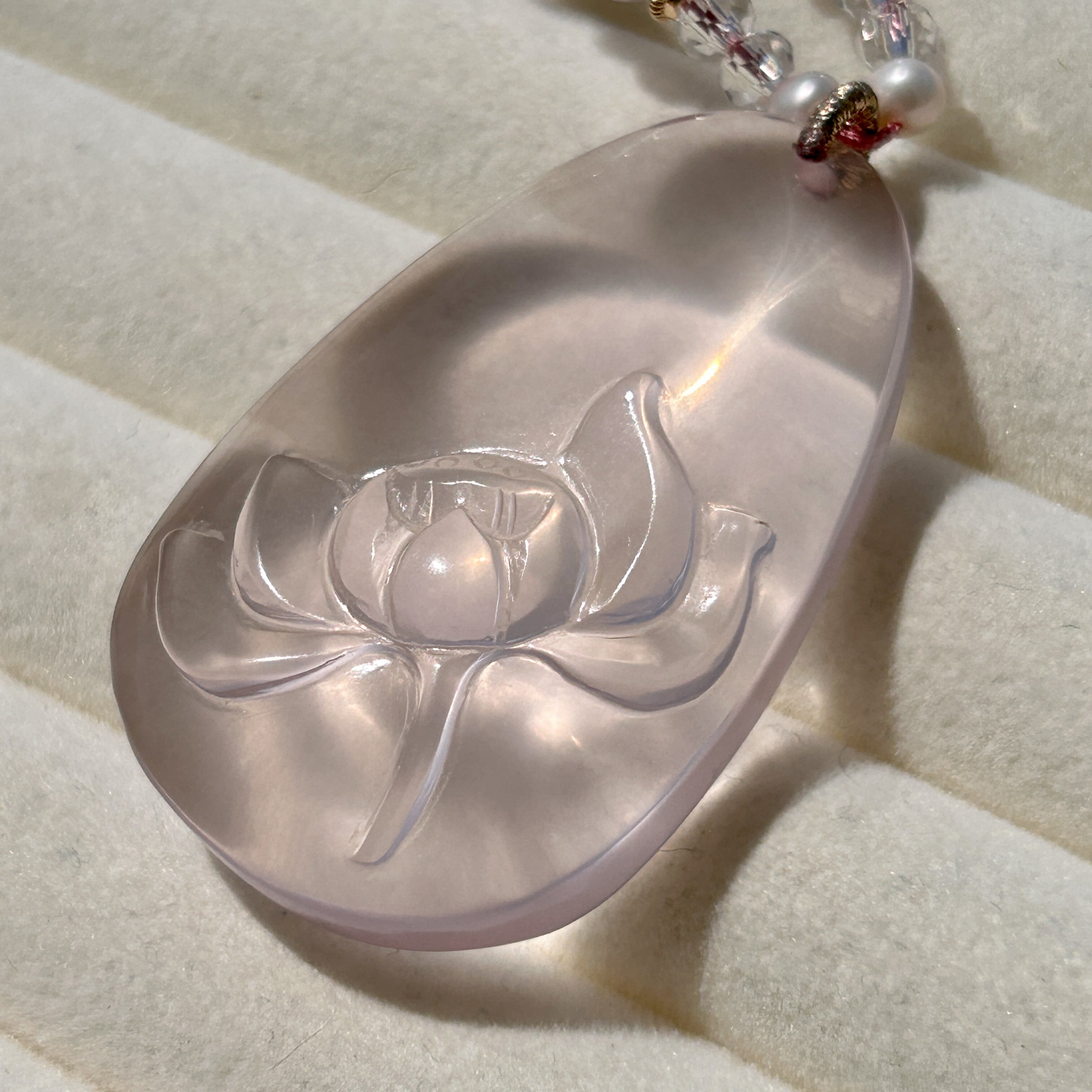 天然莫桑比克粉水晶莲花吊坠手工精雕精致立体粉晶荷花女生项链