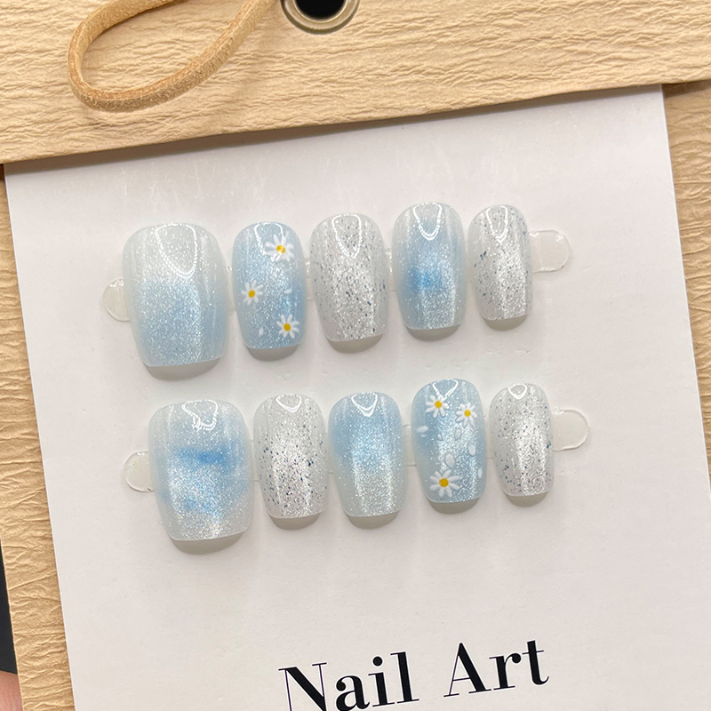 清新小雏菊手工显白穿戴式美甲贴片新款高级感假指甲气质猫眼短款