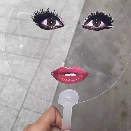 ladygaga搞怪扇子韧透抽象网红