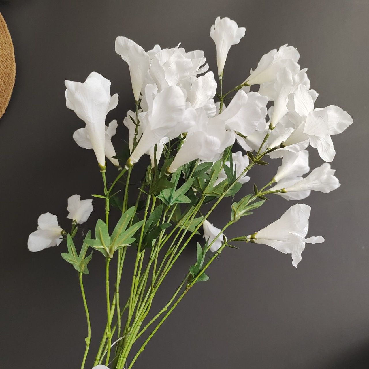 仿真绉布龙胆花吊钟花百子莲家居样板间婚庆设计装饰拍照道具假花