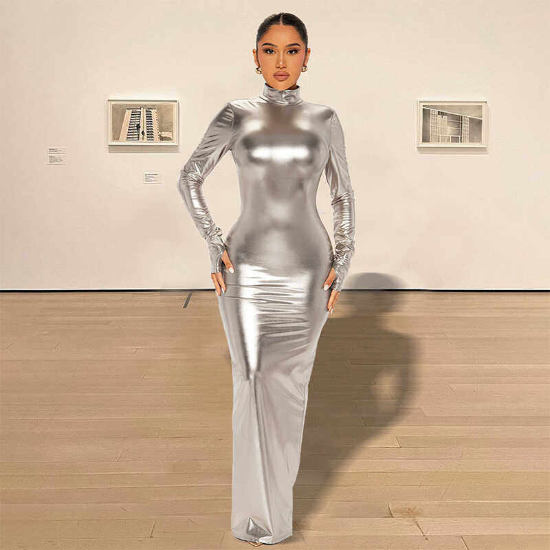 2024秋冬新款时尚气质金属色性感露背紧身显瘦修身连衣裙女裙子