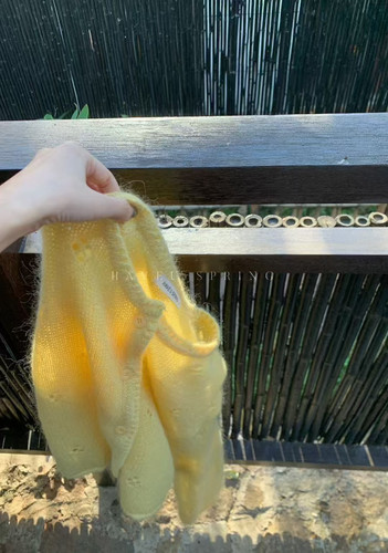 have u钩花镂空开衫简约圆领单排扣软糯短款针织韩系纯色温柔毛衣