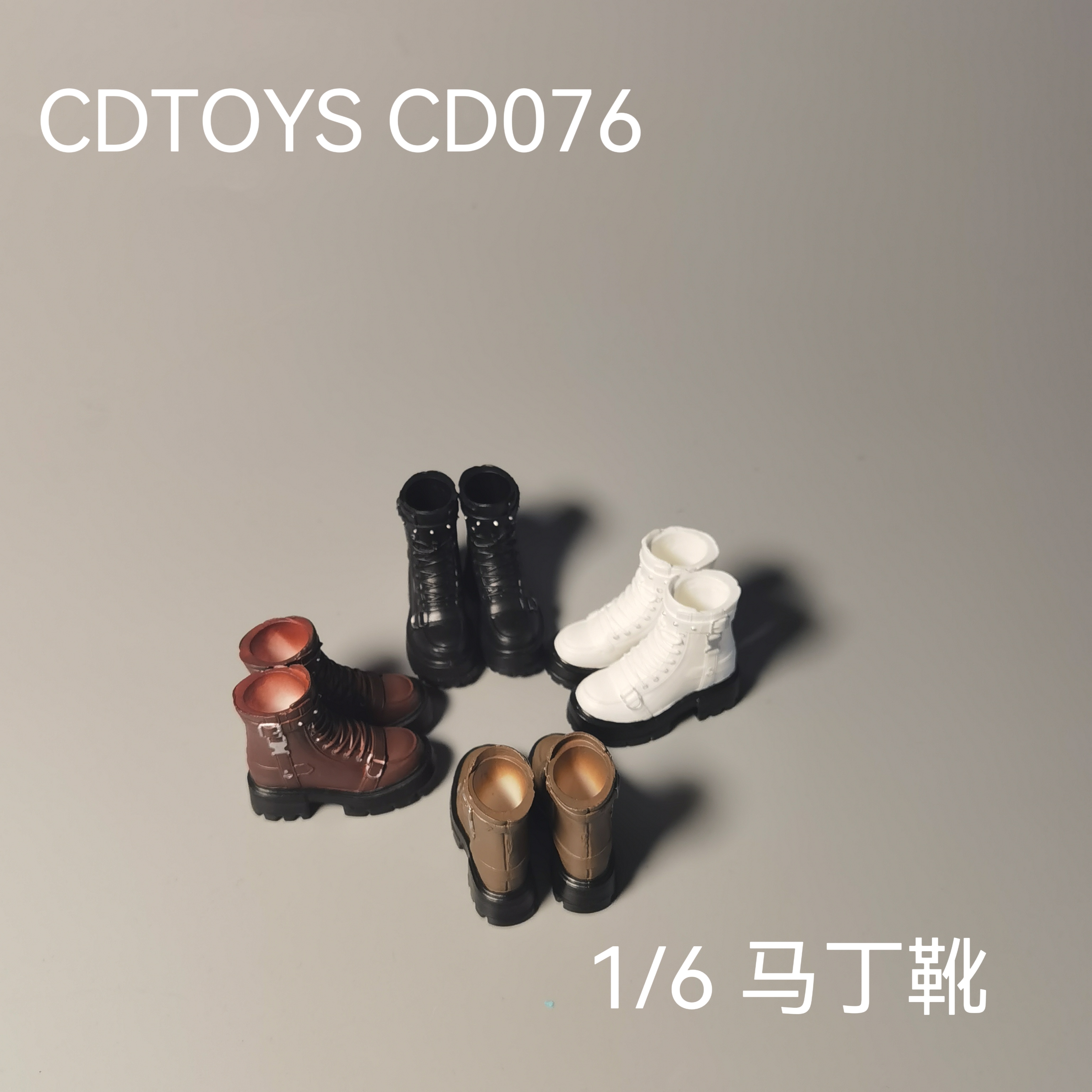 现货cdtoys cd076 1/6朋克机车靴铆钉粗跟短筒靴马丁靴女厚底鞋