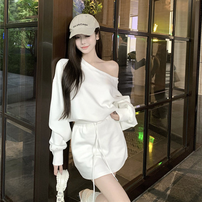 早秋休闲套装女性感露肩长袖纯色卫衣抽绳半身短裙气质减龄