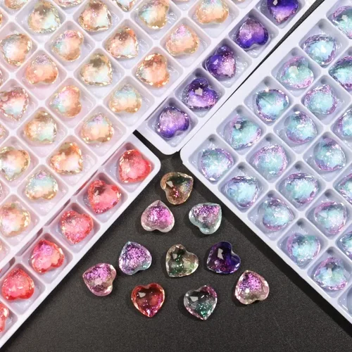 小红书10MM爱心新款流沙灯泡桃心碧玺玻璃钻美甲爱心钻炫彩钻