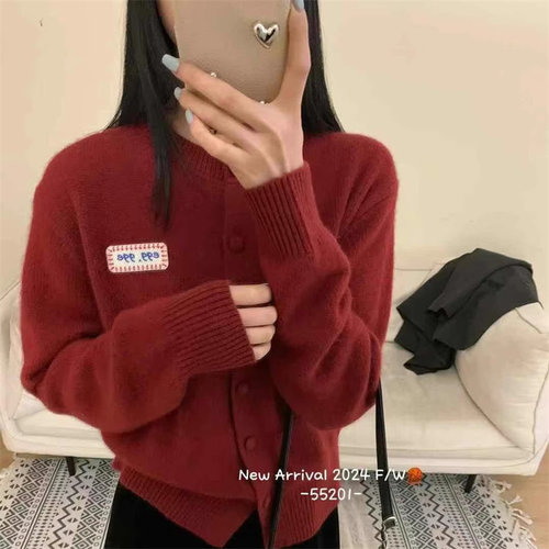 东莞大朗毛衣毛织大郎女秋冬2025新款红色慵懒废土风针织开衫外套