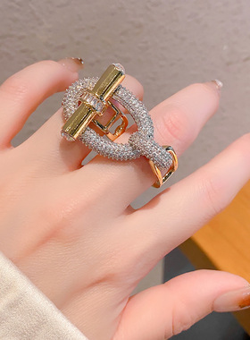 跨境个性高级感轻奢女士款时尚戒指双指铜ot系列戒指手镯套装轻奢