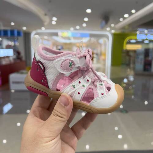 专柜正品江博士2026夏女童一阶段包头凉鞋软底步前鞋1S13B2005GW