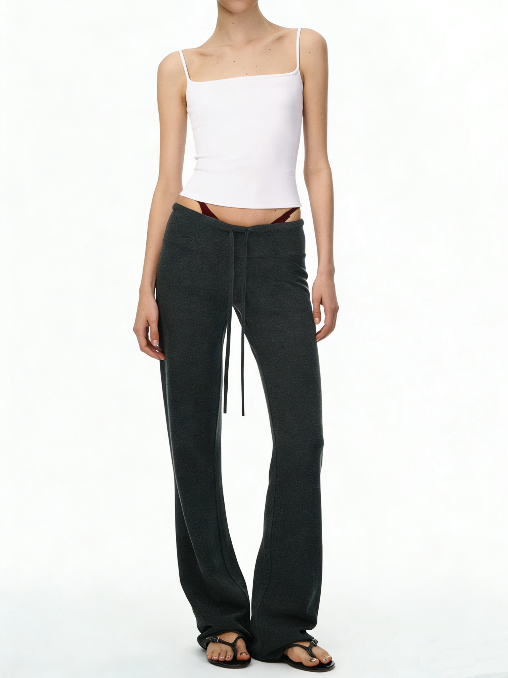 现货 WEEEECHAN次日早晨 &ldquo;经典衣橱&rdquo;基础款方形领吊带背心