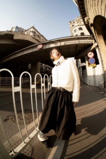 U型领毛绒感粗棒针织短款 次日早晨 毛衣 清仓不退换