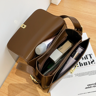 高级感爆款 小众单肩腋下包百搭斜挎小方包 小包包女2025新款 潮时尚