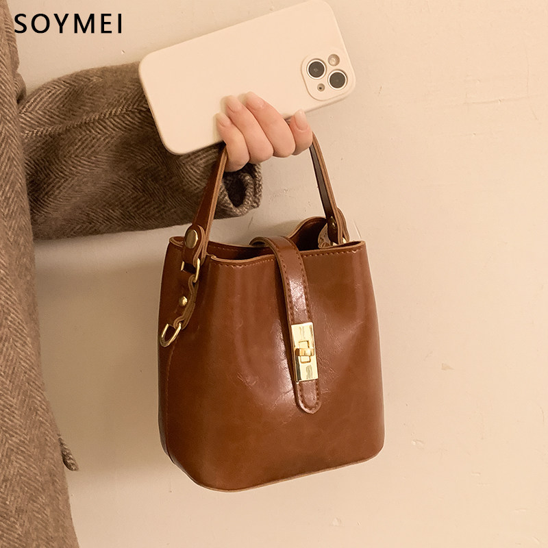 高级感爆款包包女式2025秋冬新款潮时尚单肩手提包百搭斜挎水桶包,箱包皮具/热销女包/男包,水桶包,淘宝优惠券,粉丝福利购,淘宝优惠卷