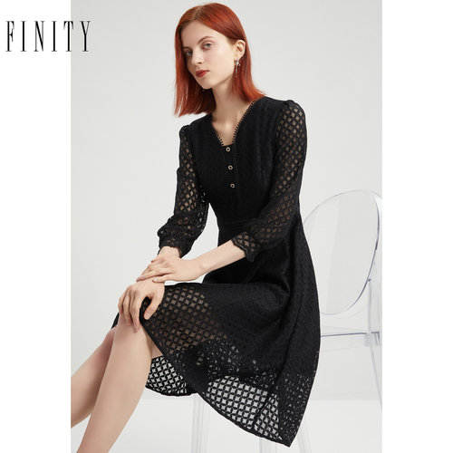 FINITY黑色连衣裙2023秋季气质收腰法式镂空设计感裙子女