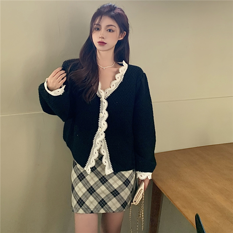 Real price knitted cardigan coat small fragrance bubble sleeve female V-neck sweet lace stitching sweater thickening