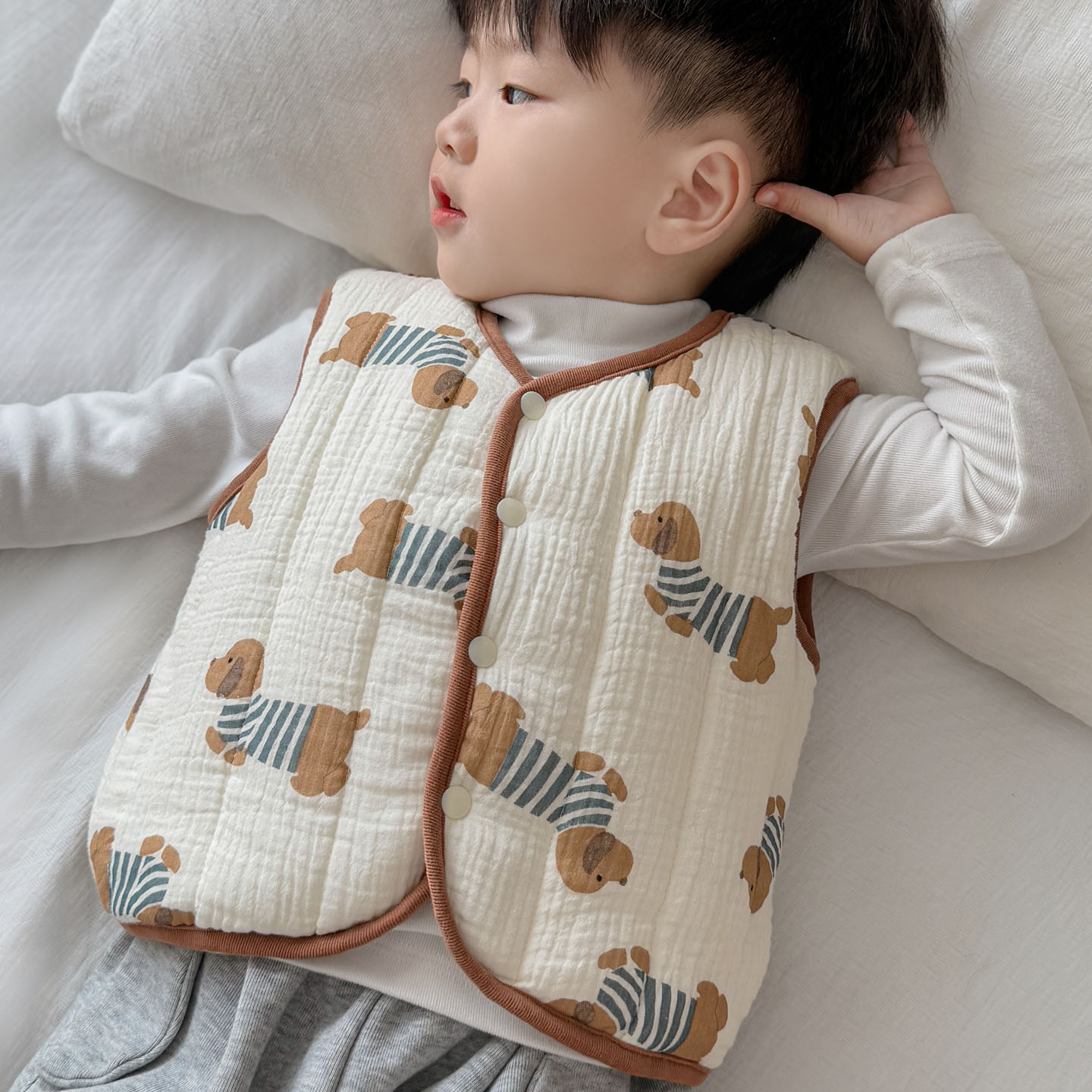 儿童洋气小马甲秋冬款外穿内搭纯棉夹棉宝宝背心纱布加厚保暖