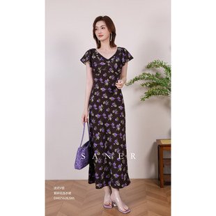 SANER正品2026夏季新款女装825626时髦法式V领紫碎花连衣裙