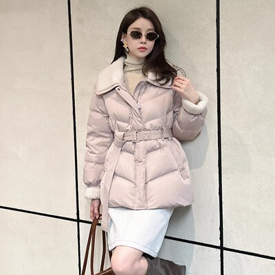 秋冬新款甜美羊羔毛领收腰羽绒服