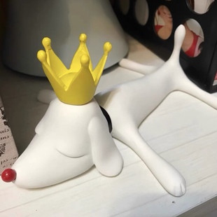 潮玩皇冠奈良美智梦游狗公仔汽车家居摆件工艺品装饰桌面创意家居