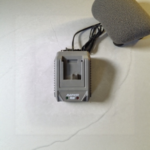 南威原装21V座充锂电池充电器电锤扳手角磨电钻专用A3通新疆包邮