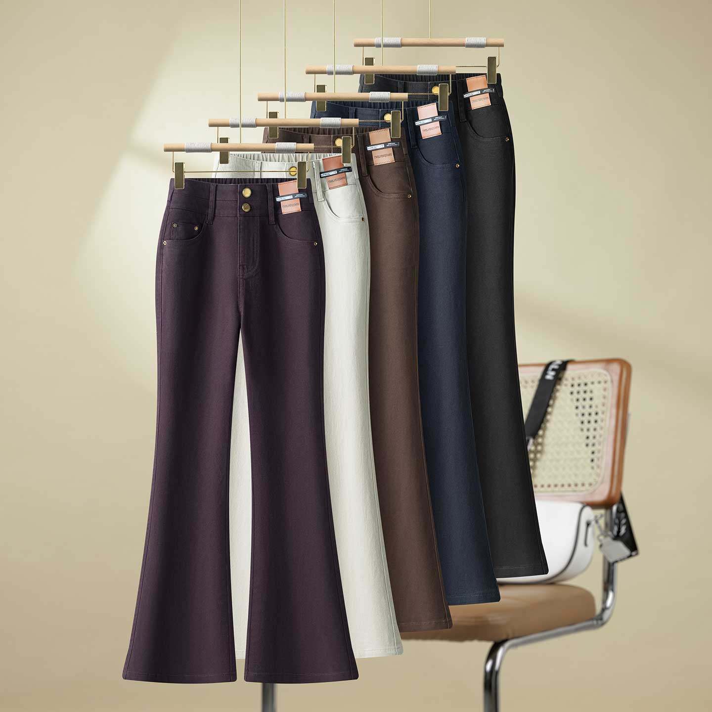 时尚微喇牛仔裤女秋款2025新款修身小个子百搭显瘦纯色高腰喇叭裤