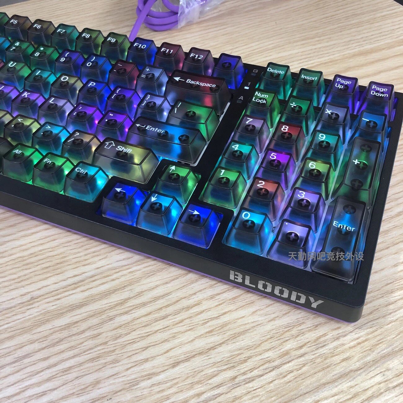 双飞燕血手幽灵MS98Q磁轴电竞键盘